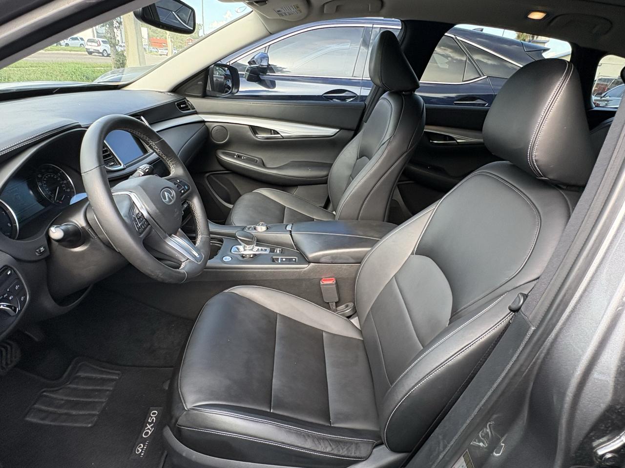 Infiniti QX50 LUXE FWD 2021