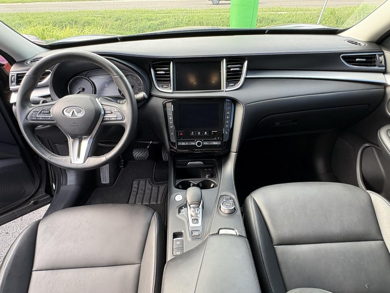 Infiniti QX50 LUXE FWD 2021