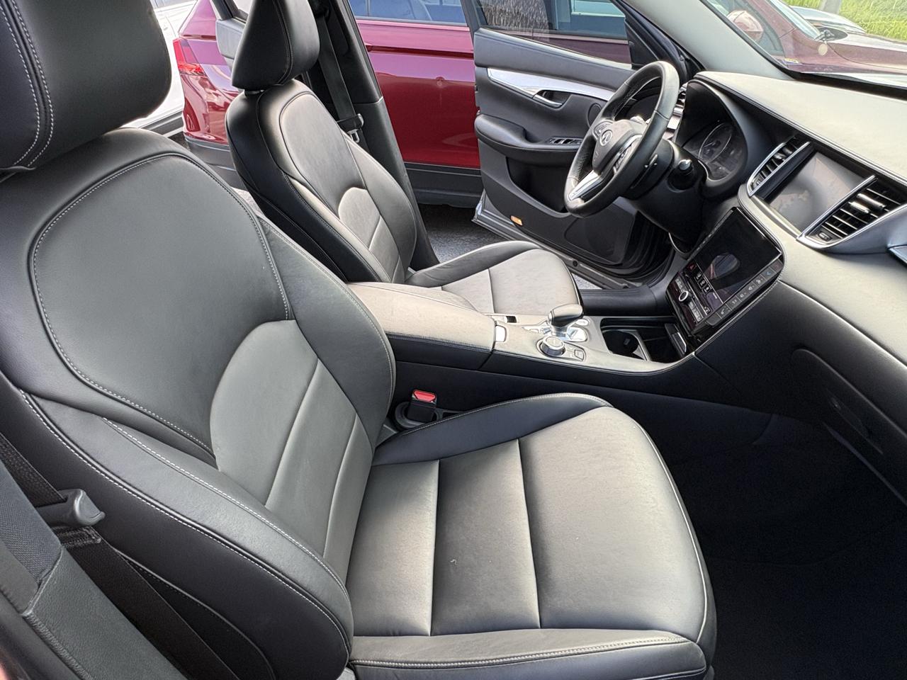 Infiniti QX50 LUXE FWD 2021