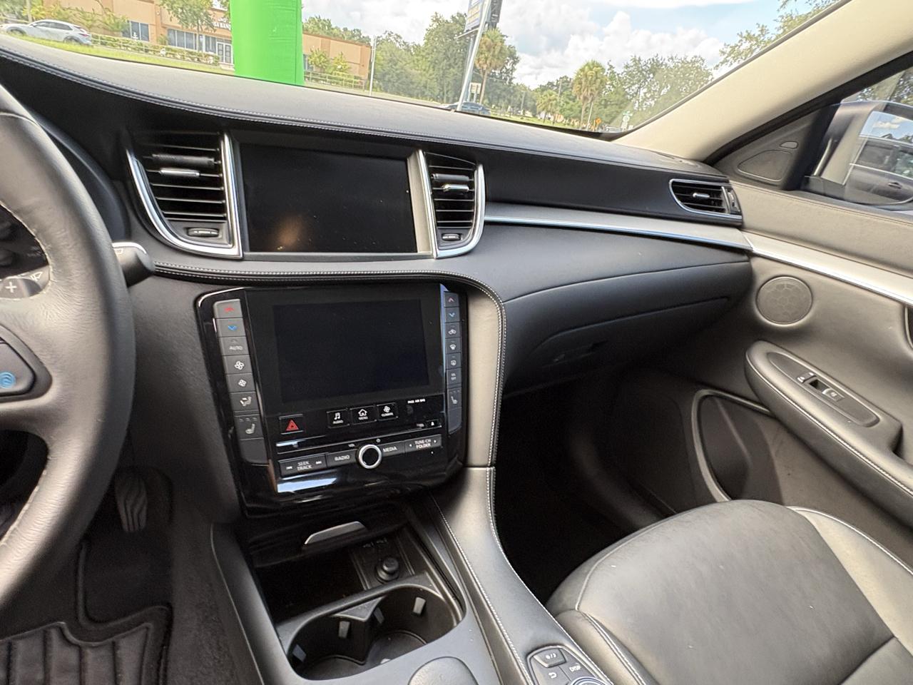 Infiniti QX50 LUXE FWD 2021