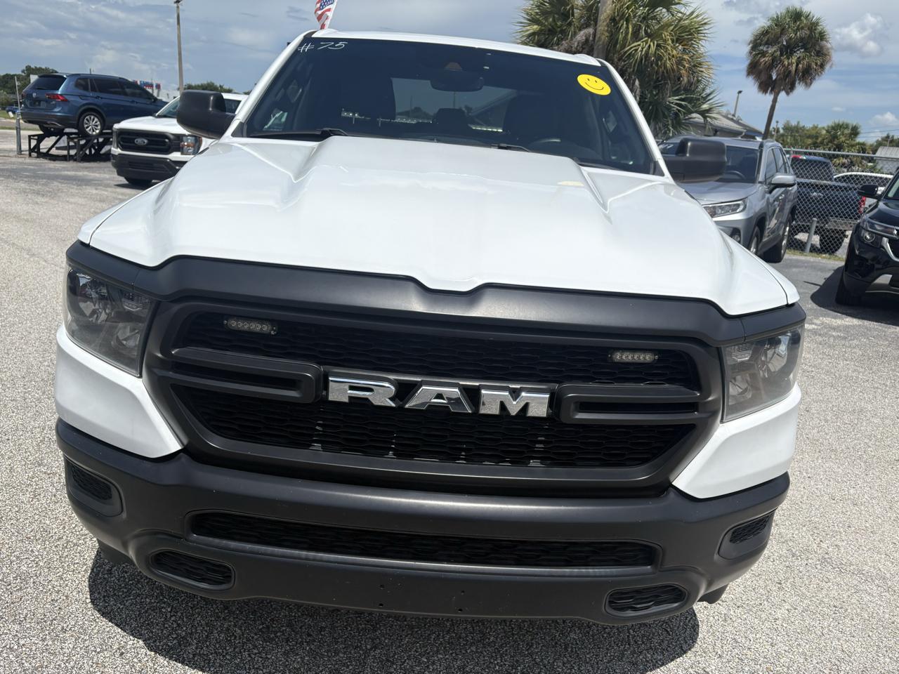 RAM 1500 Tradesman 4x2 Quad Cab 6'4" Box 2023