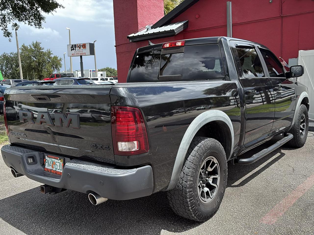 RAM 1500 4WD Crew Cab 140.5" Rebel 2016