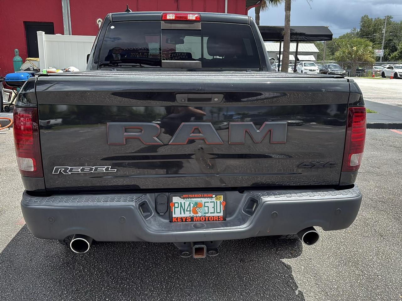 RAM 1500 4WD Crew Cab 140.5" Rebel 2016