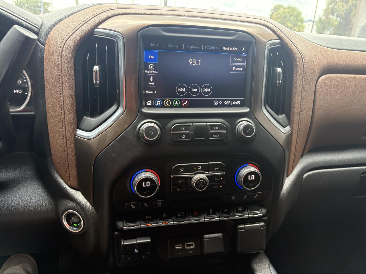 Chevrolet Silverado 1500 2WD Crew Cab 147" High Country 2021
