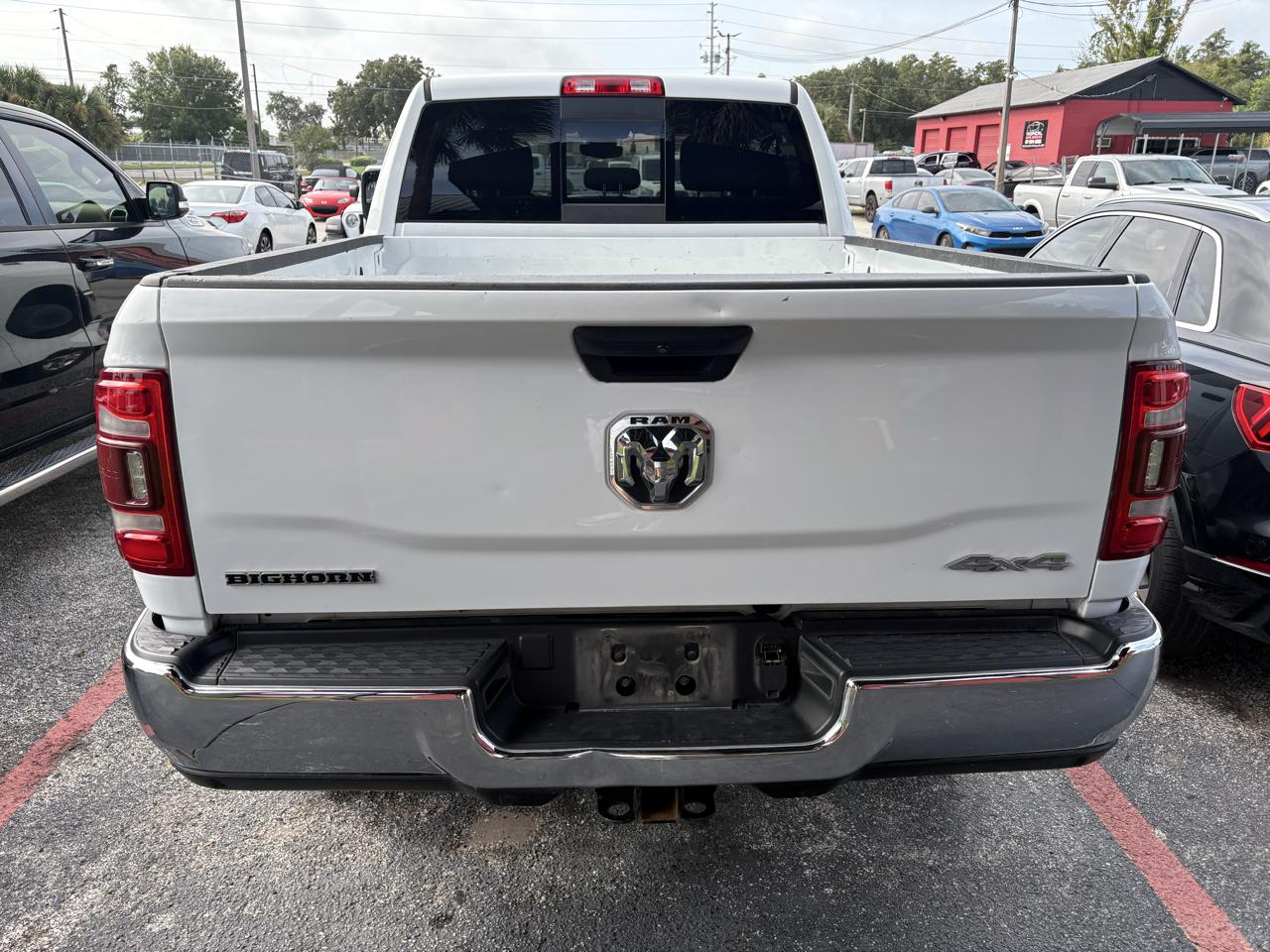 RAM 2500 Big Horn 4x4 Crew Cab 6'4" Box 2023