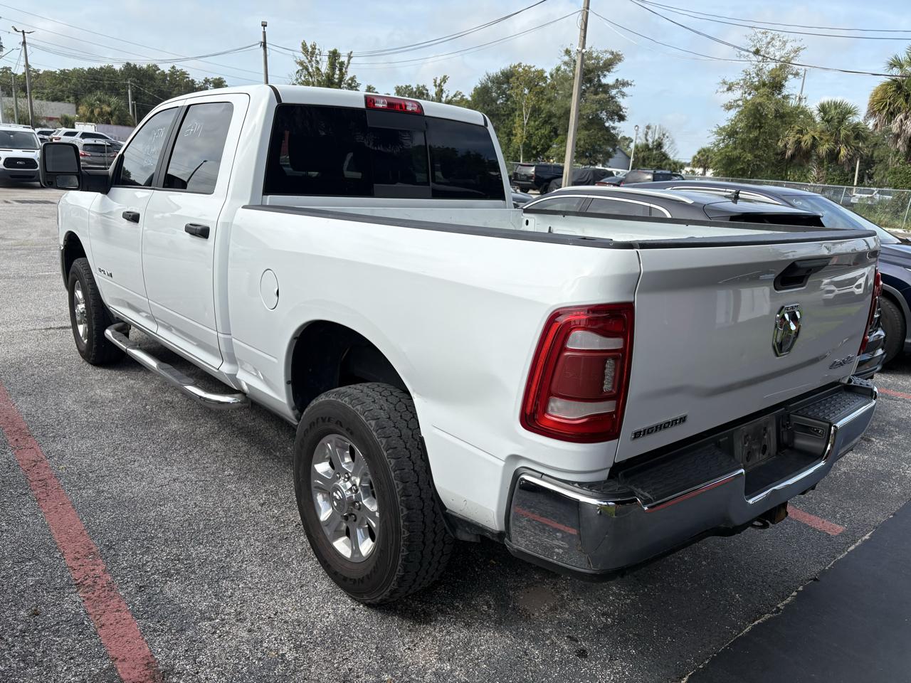 RAM 2500 Big Horn 4x4 Crew Cab 6'4" Box 2023