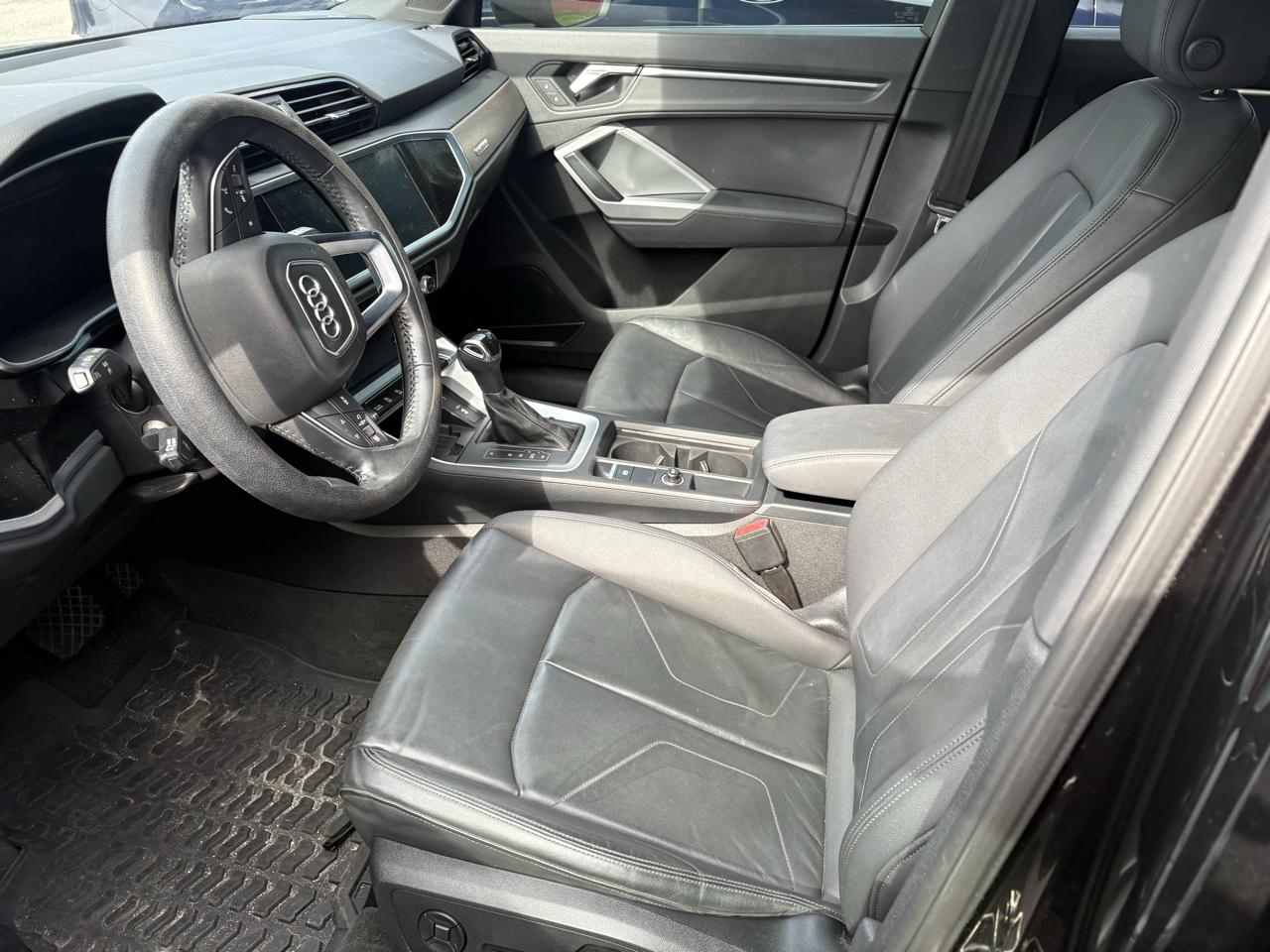 Audi Q3 S line Premium Plus 45 TFSI quattro 2020
