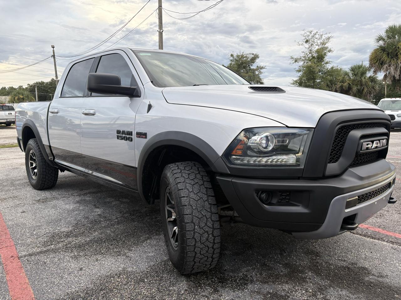 RAM 1500 4WD Crew Cab 140.5" Rebel 2016
