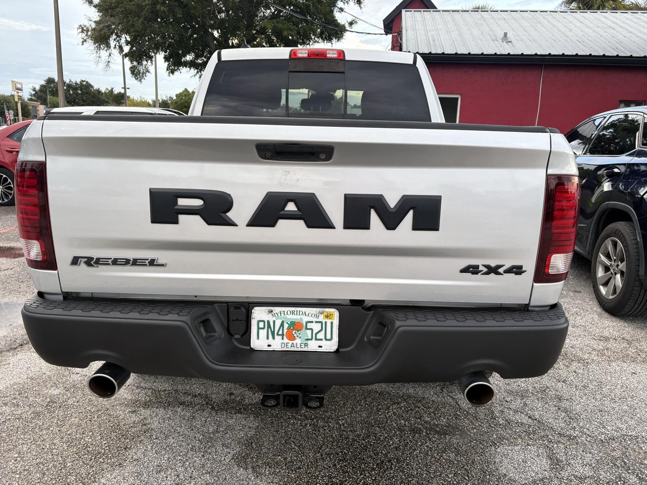RAM 1500 4WD Crew Cab 140.5" Rebel 2016