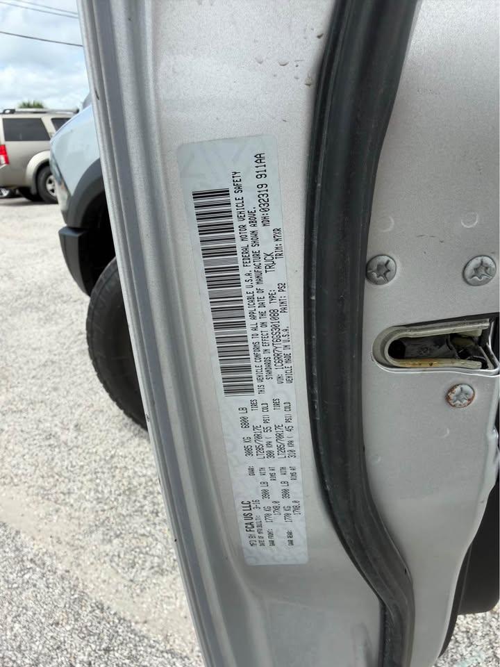 RAM 1500 4WD Crew Cab 140.5" Rebel 2016