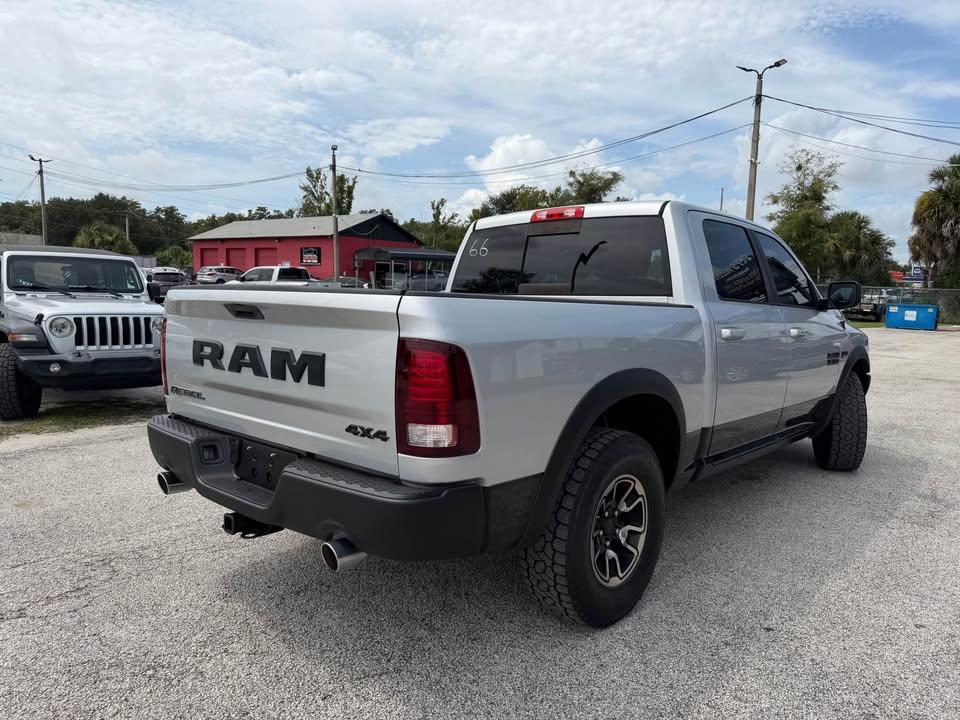 RAM 1500 4WD Crew Cab 140.5" Rebel 2016