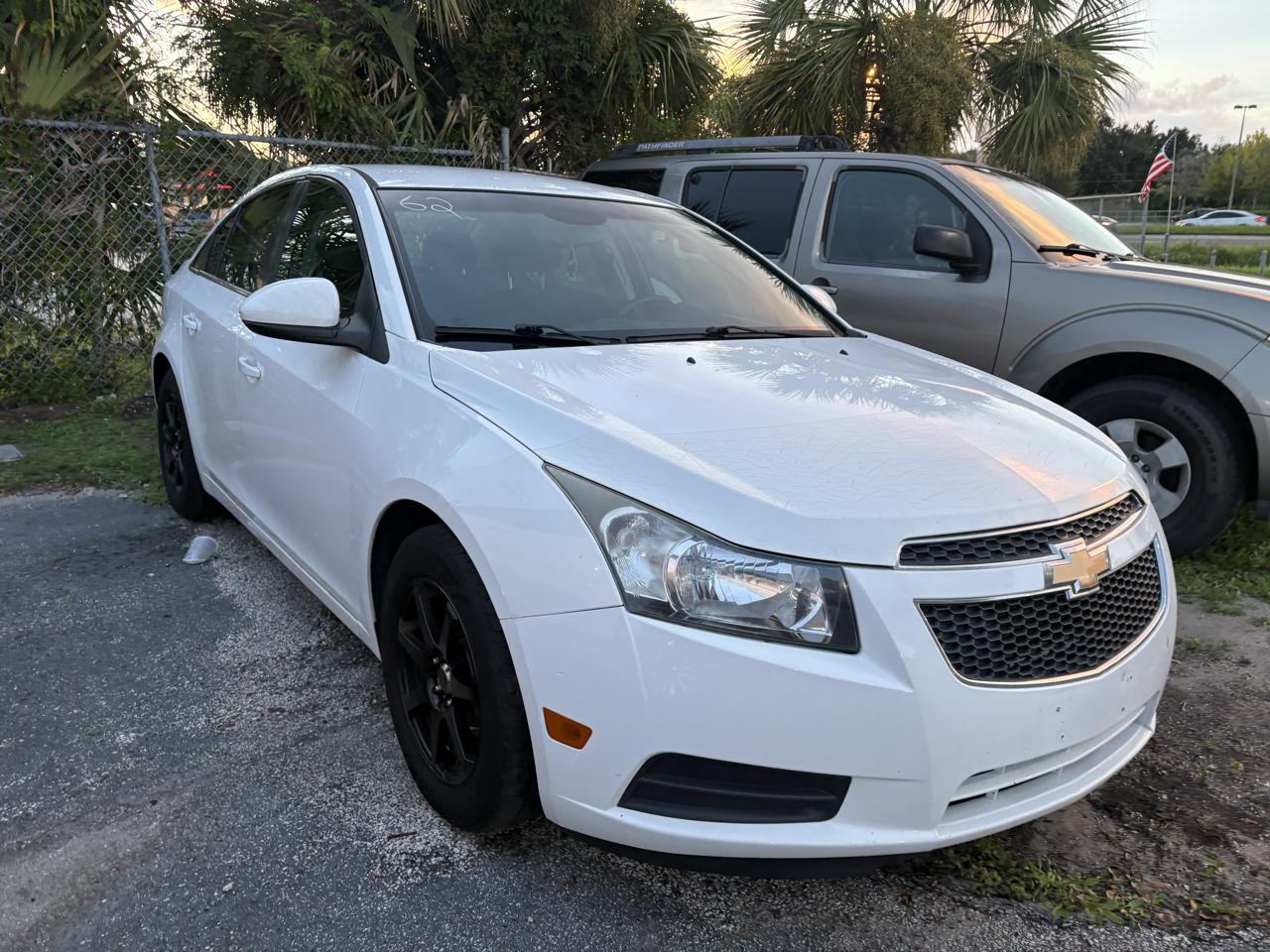 Chevrolet Cruze 4dr Sdn LT w/1LT 2012