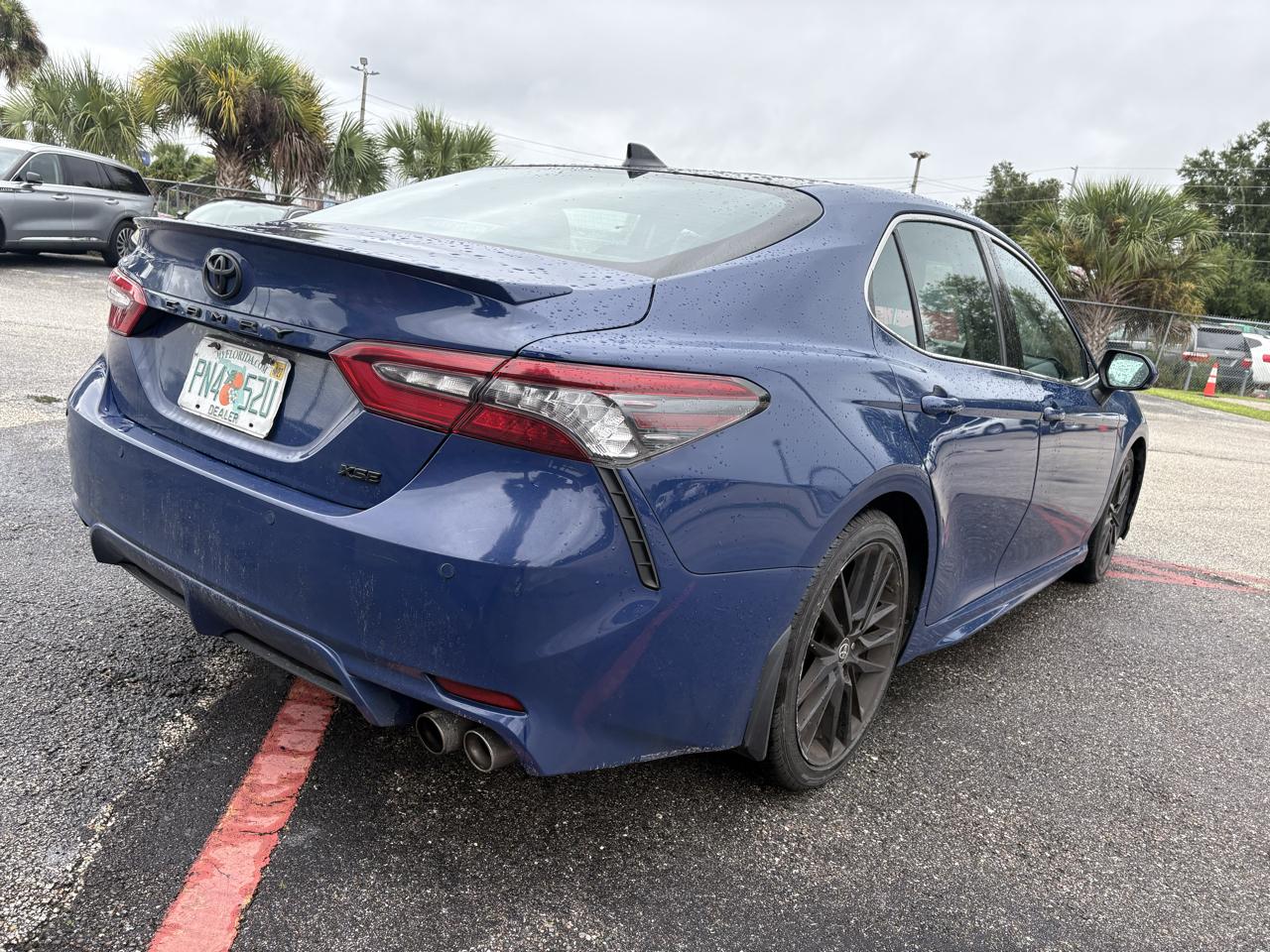 Toyota Camry photo 5