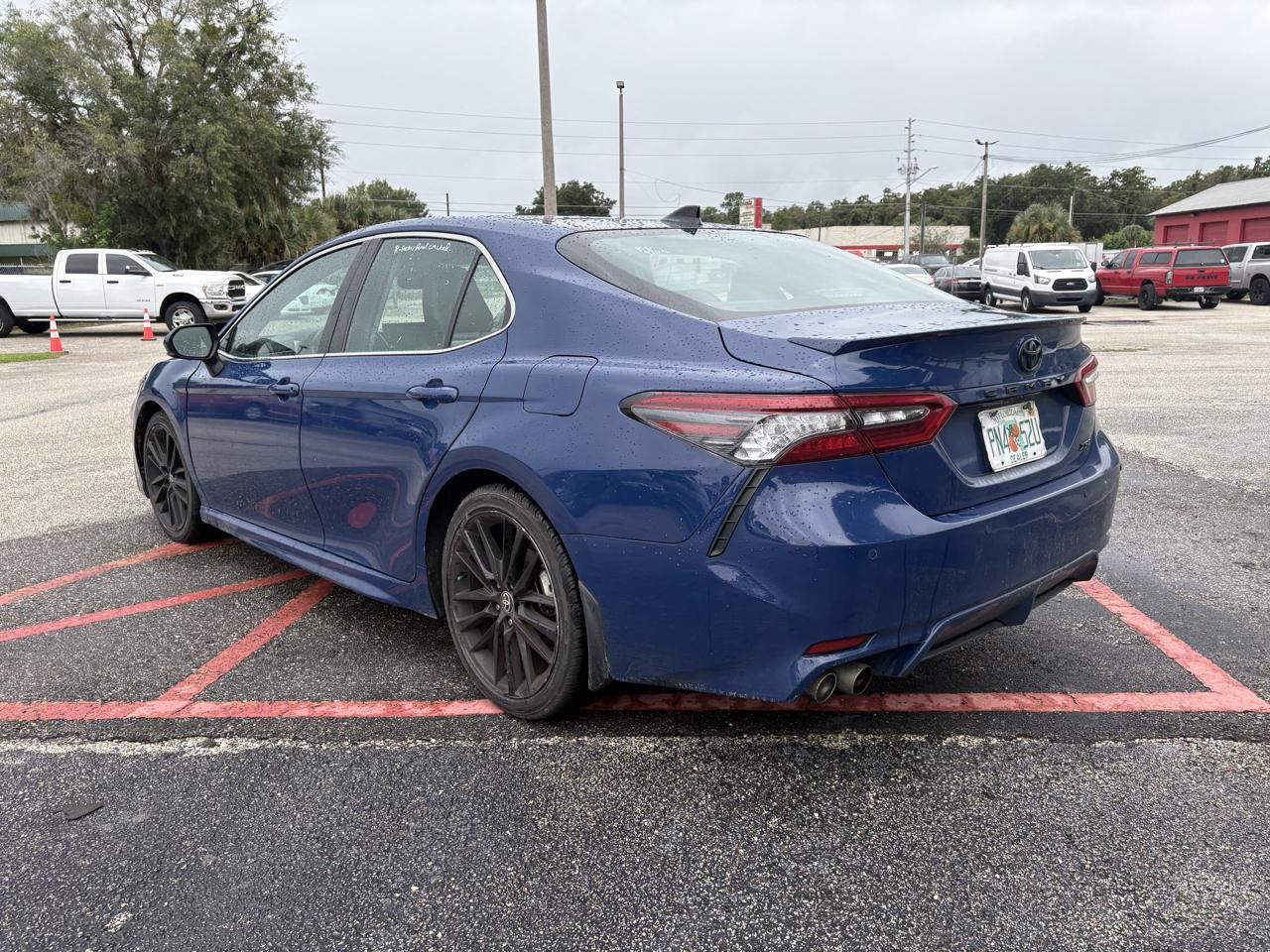 Toyota Camry photo 7
