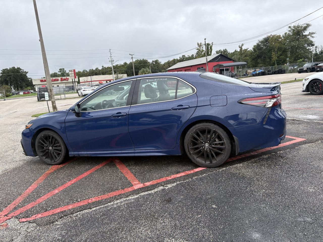 Toyota Camry photo 8