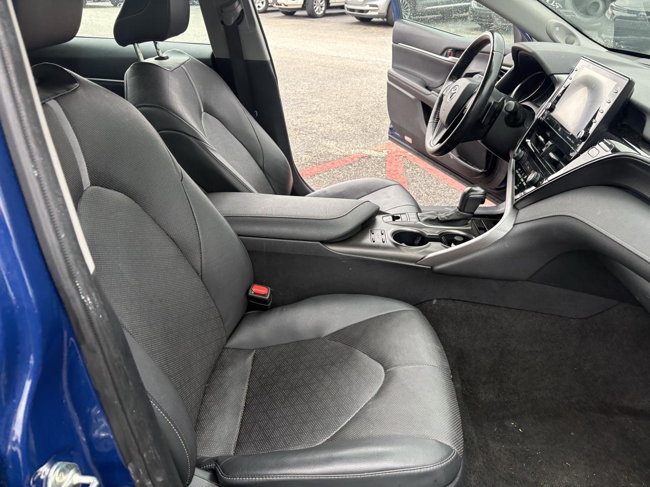 Toyota Camry photo 15