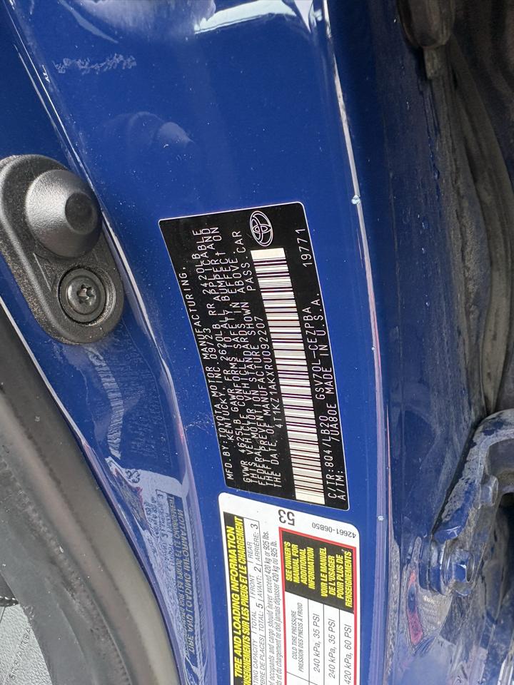 Toyota Camry photo 16