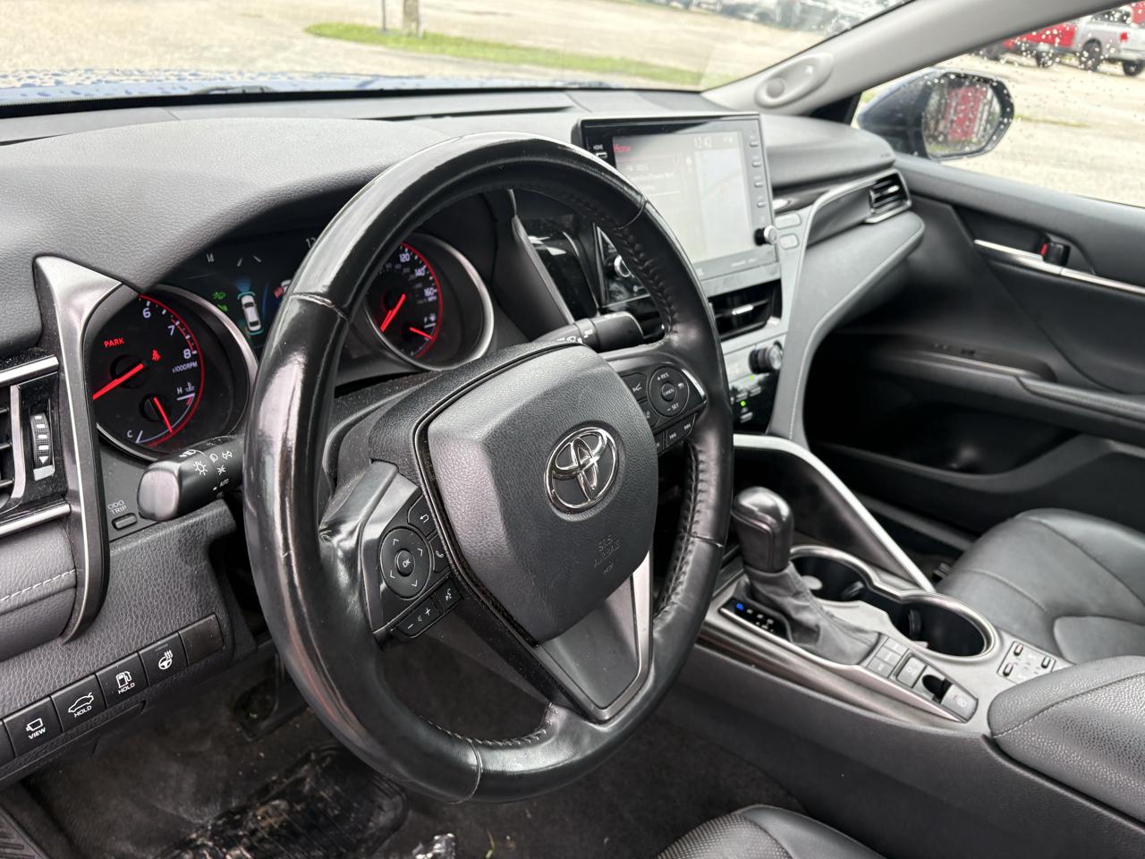 Toyota Camry photo 17