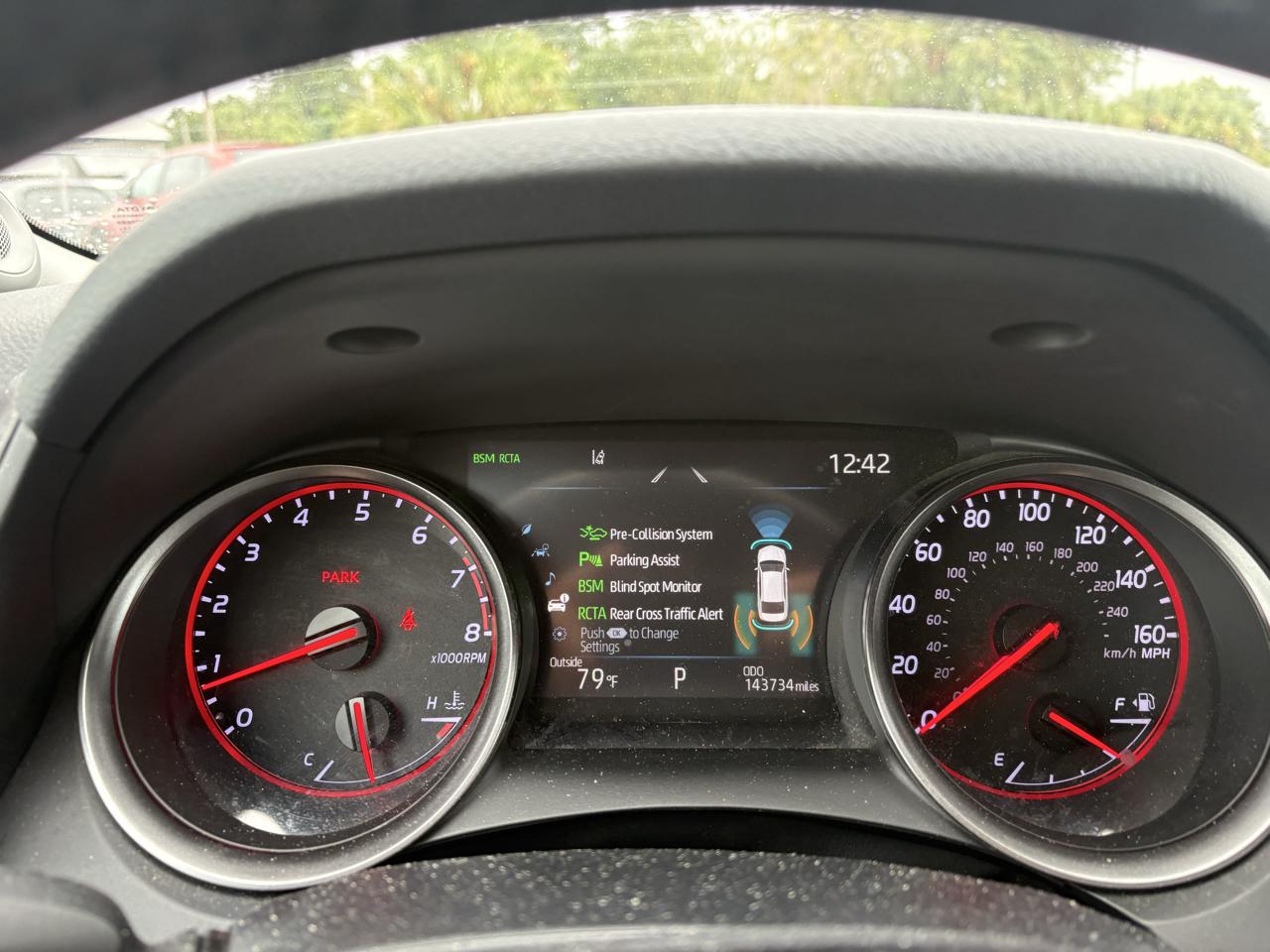 Toyota Camry photo 21