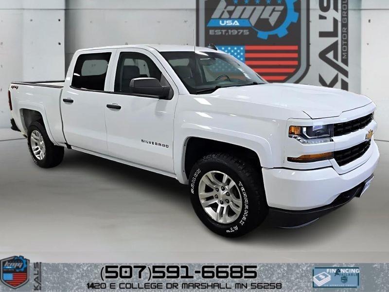 2018 Chevrolet Silverado 1500 Custom Crew Cab 4WD Truck