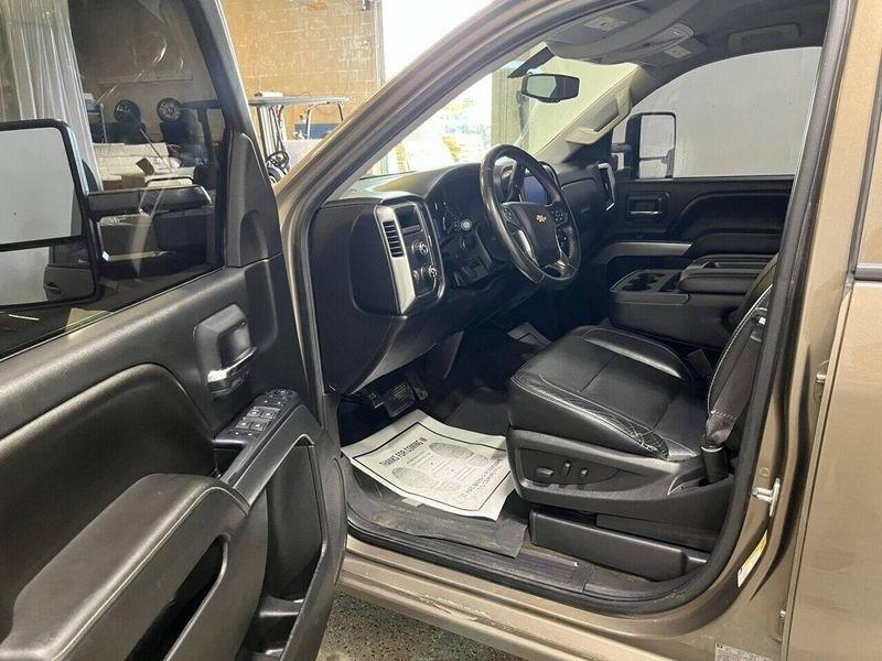 Chevrolet Silverado 1500 LT Crew Cab 4WD 2015