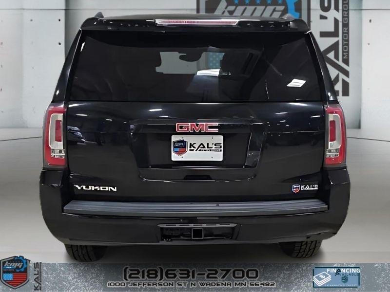 GMC Yukon SLT 4WD 2015