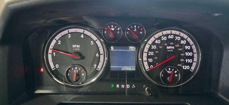 RAM 1500 Big Horn 4x4 Crew Cab 5'7" Box 2012