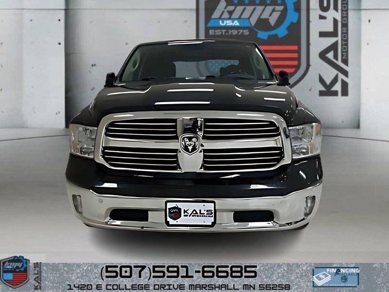 RAM 1500 Big Horn 4x4 Crew Cab 5'7" Box 2017