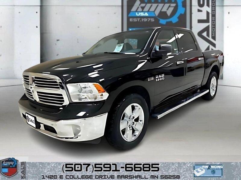 RAM 1500 Big Horn 4x4 Crew Cab 5'7" Box 2017