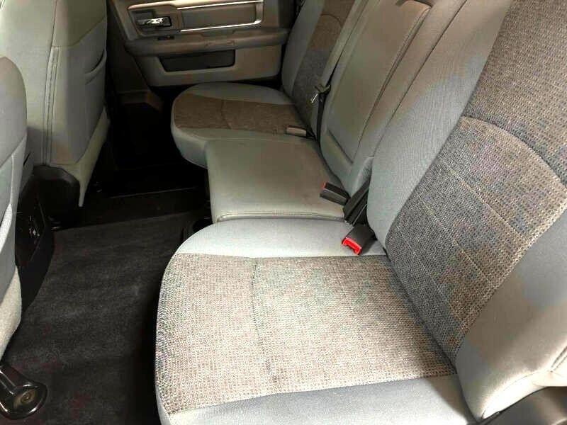 RAM 1500 Big Horn 4x4 Crew Cab 5'7" Box 2017