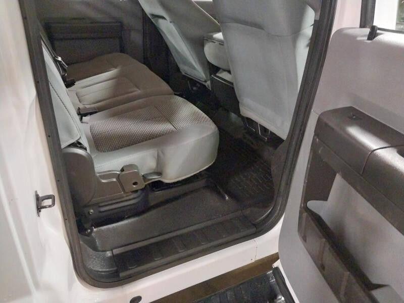 Ford F-550 Crew Cab DRW 4WD 2015