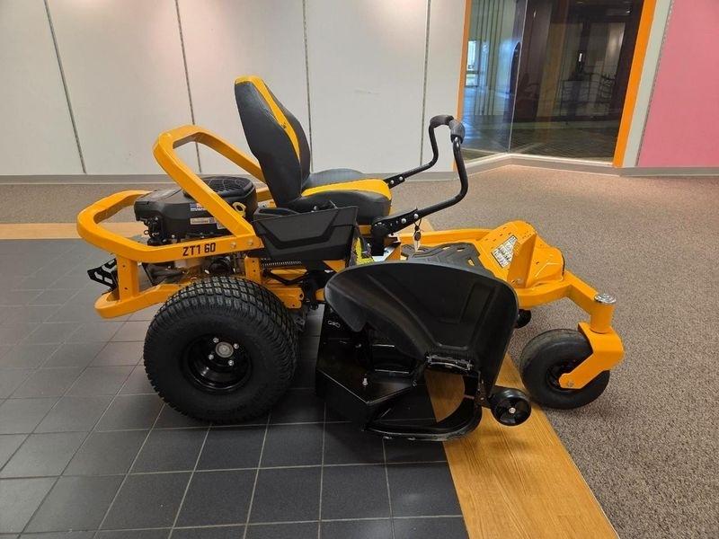 Cub Cadet ZT1 60  2026