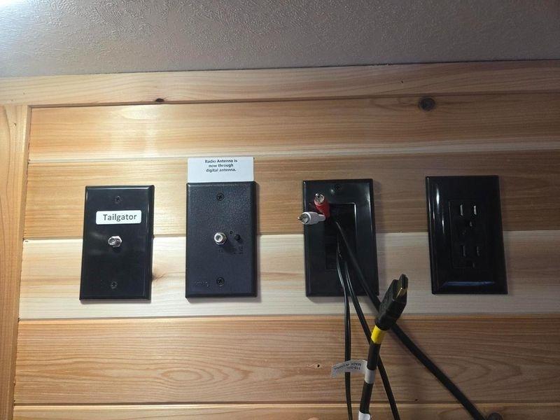 Ice Castle 8x17 Trophy Hunter  2026