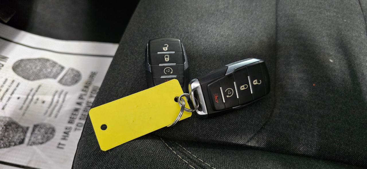 RAM 1500 Big Horn Crew Cab SWB 4WD 2020