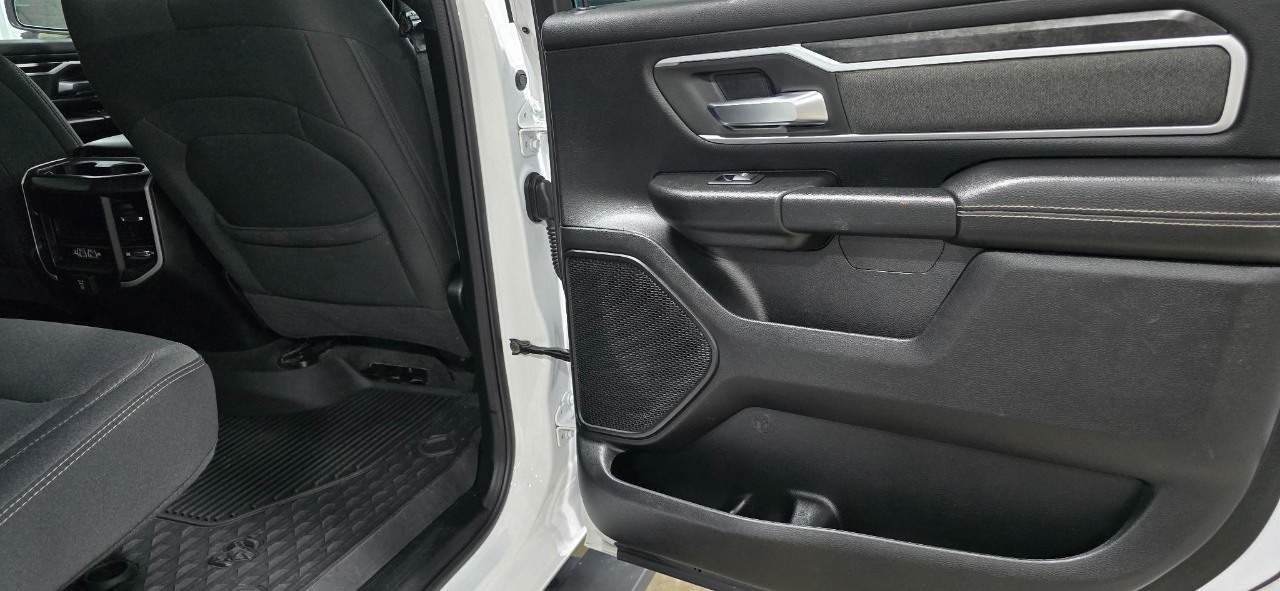 RAM 1500 Big Horn Crew Cab SWB 4WD 2020