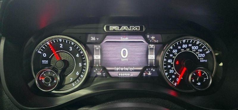 RAM 1500 Big Horn Crew Cab SWB 4WD 2020