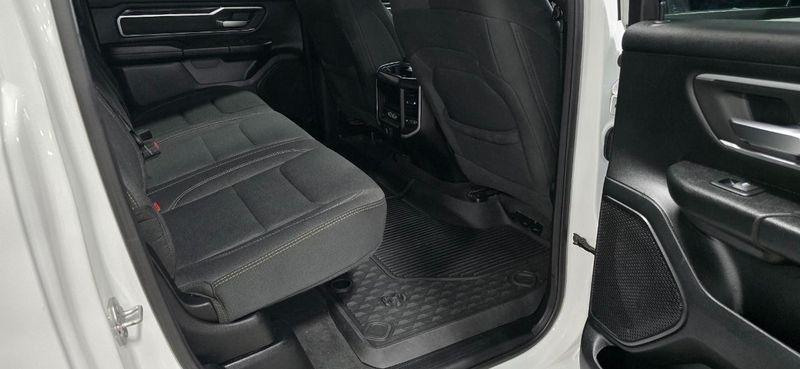 RAM 1500 Big Horn Crew Cab SWB 4WD 2020
