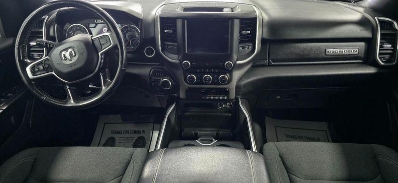 RAM 1500 Big Horn Crew Cab SWB 4WD 2020