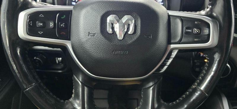 RAM 1500 Big Horn Crew Cab SWB 4WD 2020
