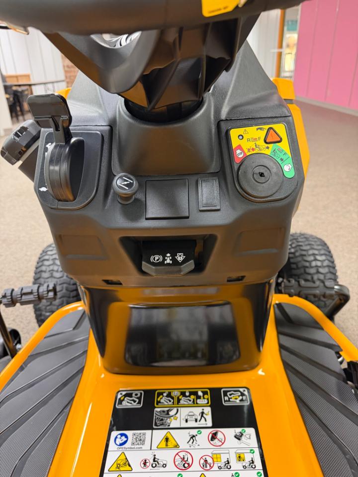Cub Cadet XT1 LT46  2026