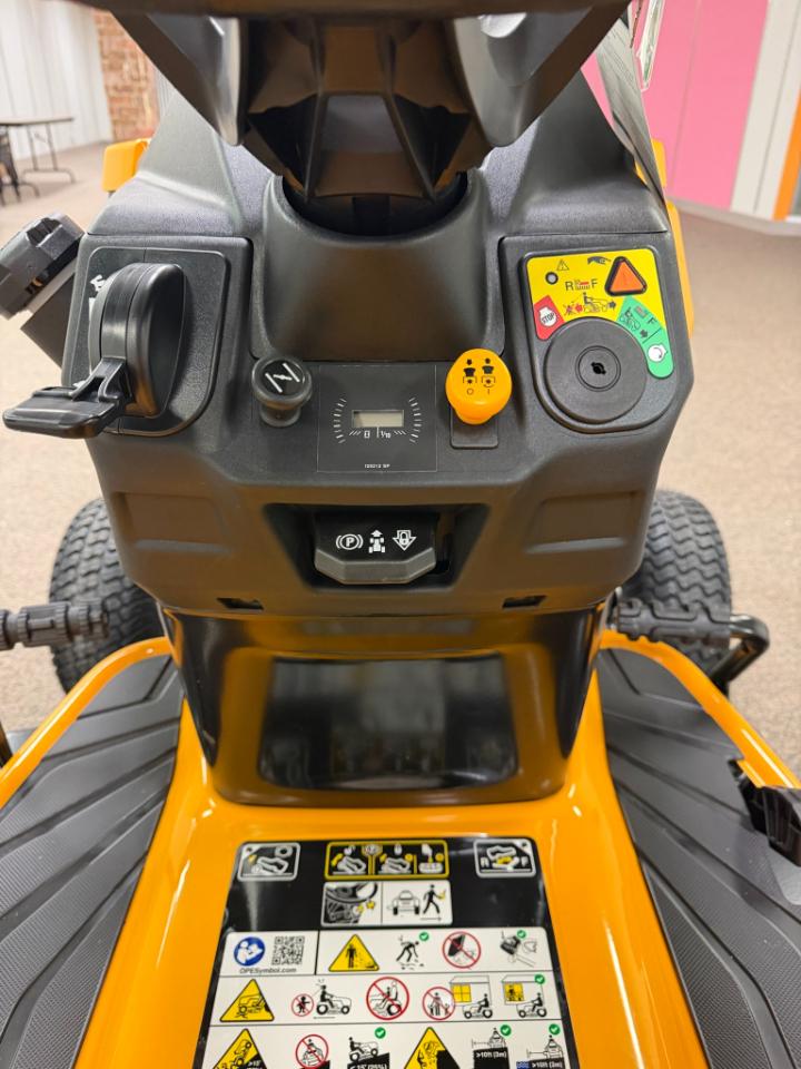 Cub Cadet XT2 LX46  2026