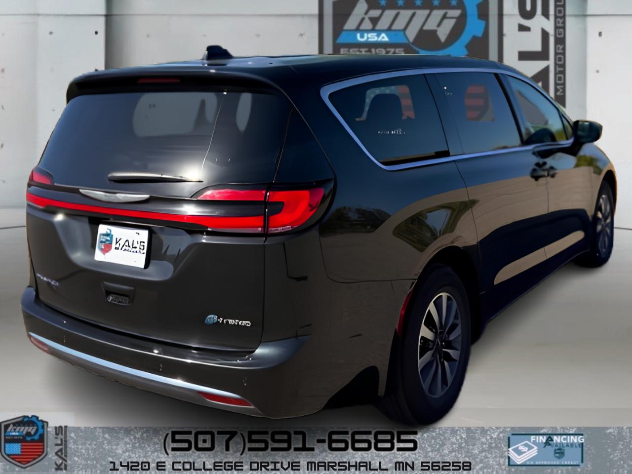 Chrysler Pacifica photo 5