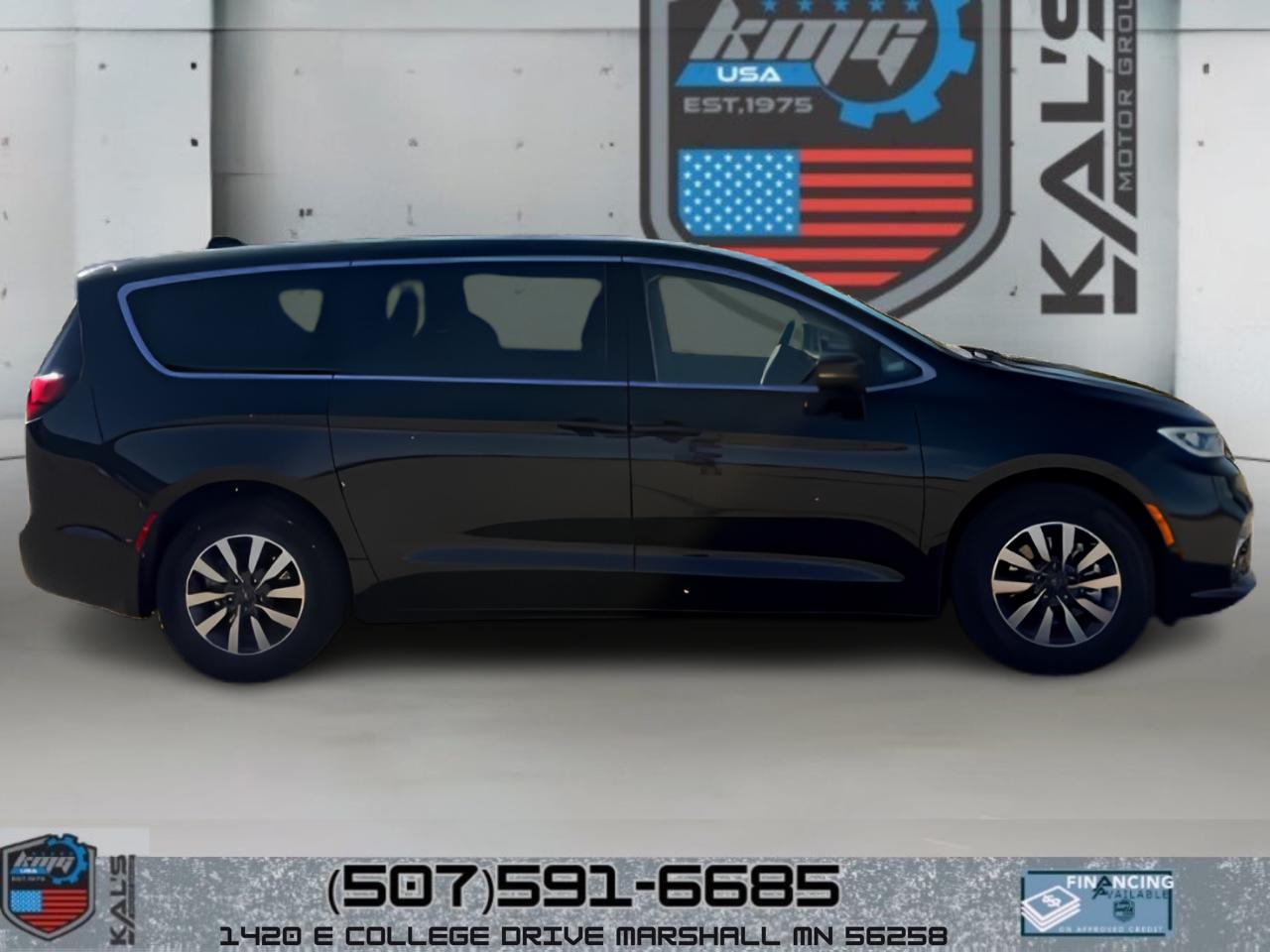 Chrysler Pacifica photo 6
