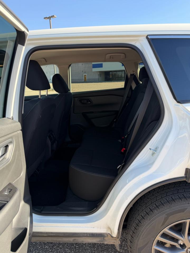 Nissan Rogue S AWD 2024