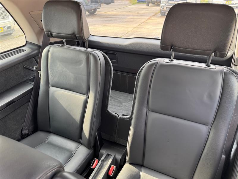 Volvo XC90  2010 Volvo XC90  2010