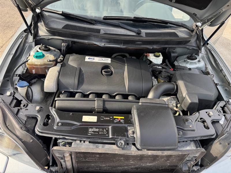 Volvo XC90  2010 Volvo XC90  2010