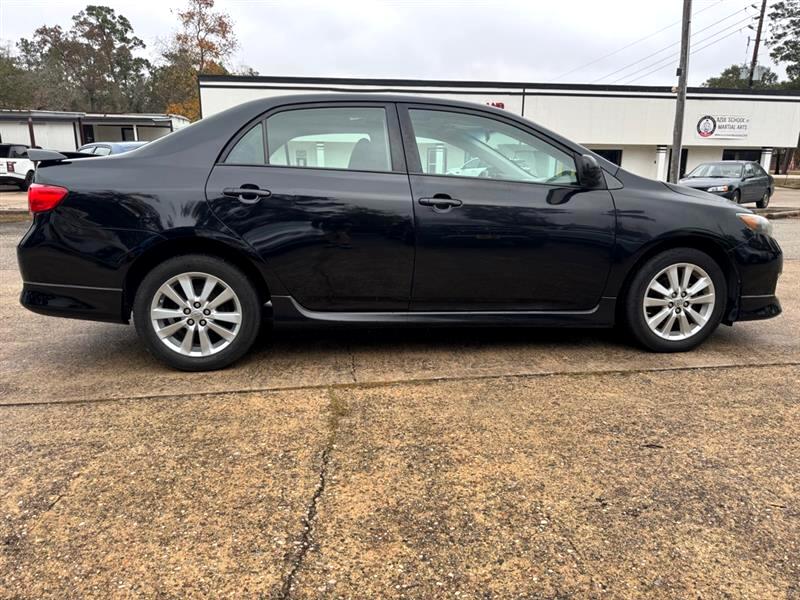 Toyota Corolla  2010