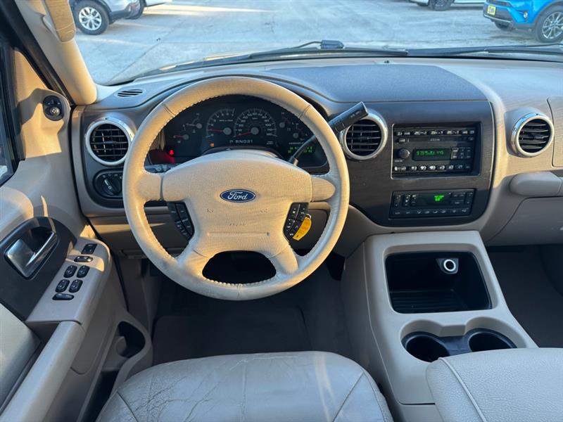 Ford Expedition  2004