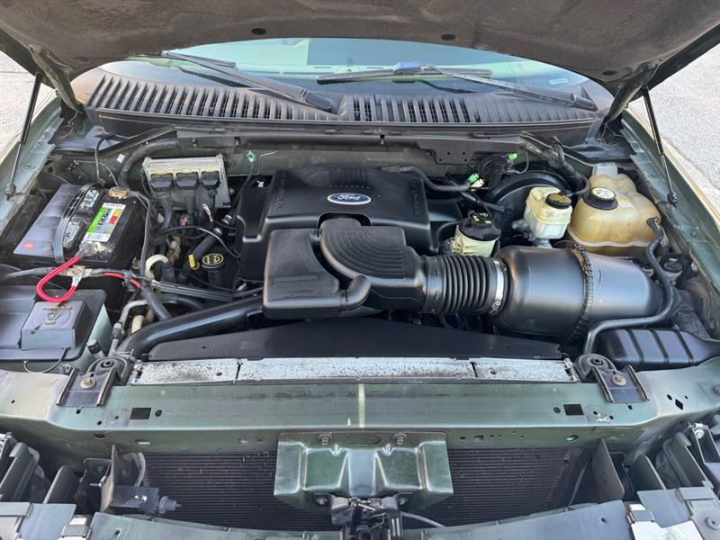 Ford Expedition  2004