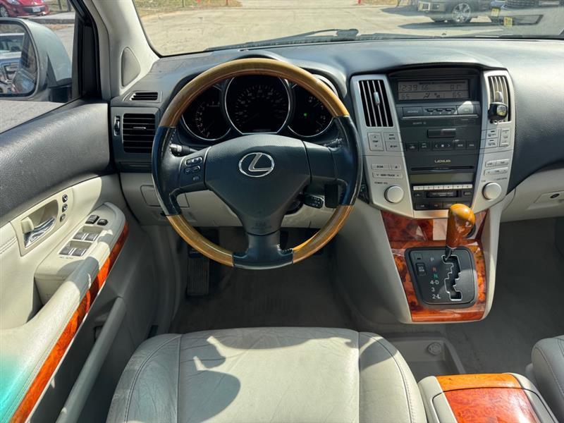 Lexus RX 330  2005